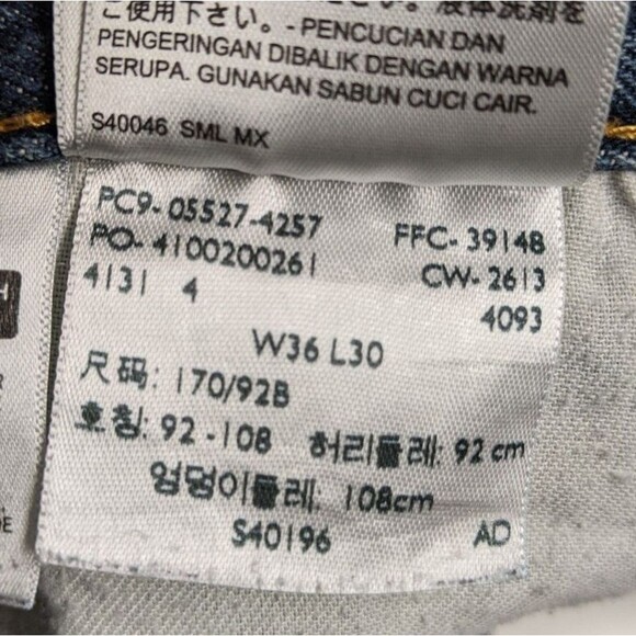 Levi's Jeans Men 36x30 Vintage 527 Blue Denim Dark Wash Frayed Hem Bootcut - Picture 16 of 16